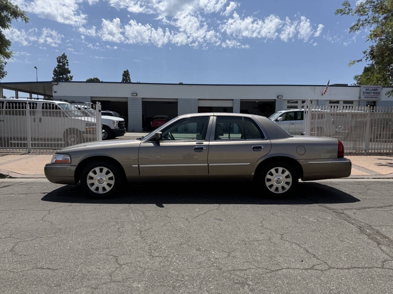 2005 MERCURY Grand Marquis
