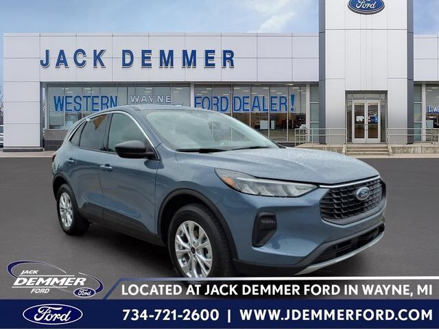 2024 FORD Escape