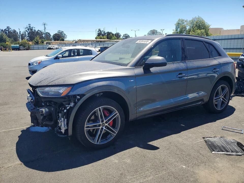 2024 AUDI Q5 e