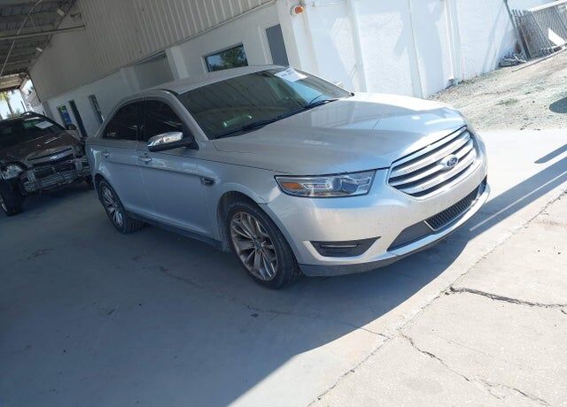 2014 FORD Taurus