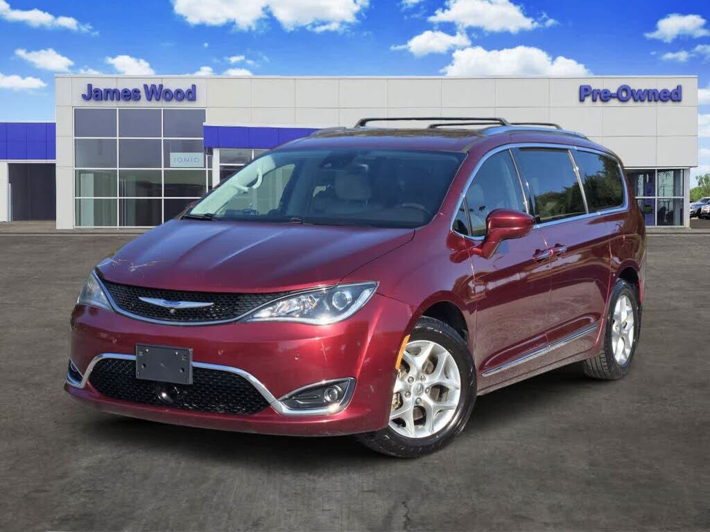2019 CHRYSLER Pacifica