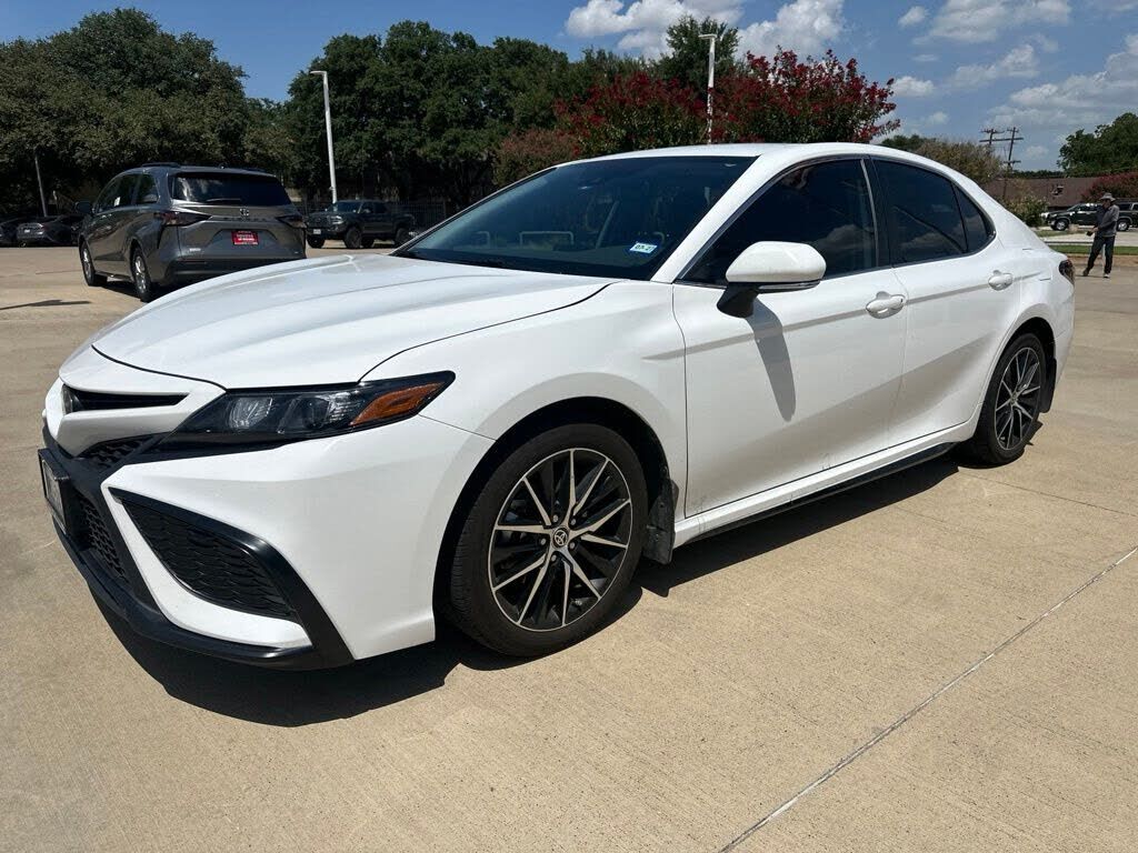 2024 TOYOTA Camry