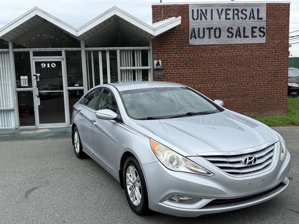 2013 HYUNDAI Sonata