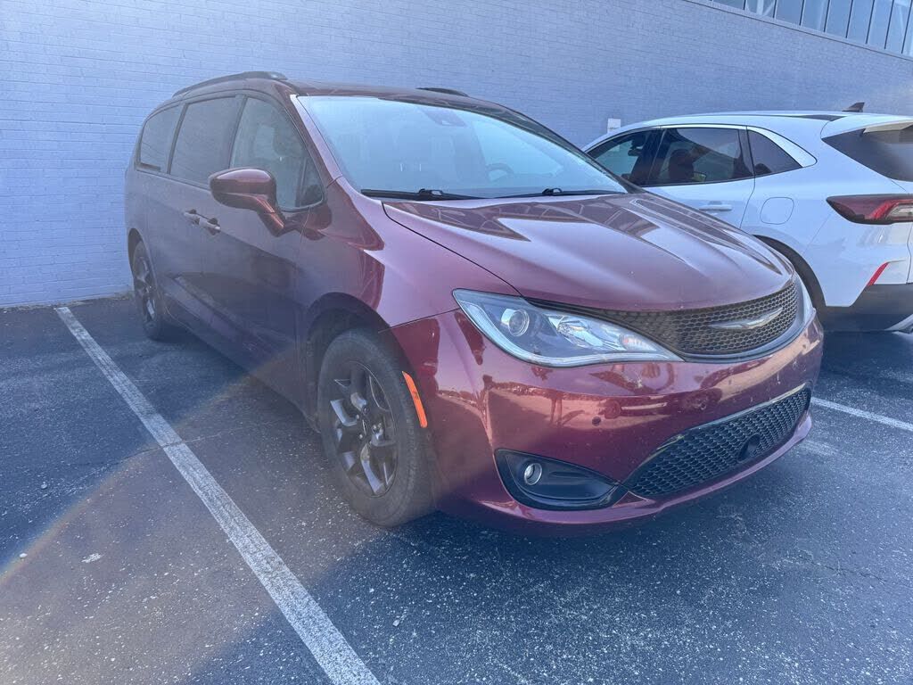 2019 CHRYSLER Pacifica
