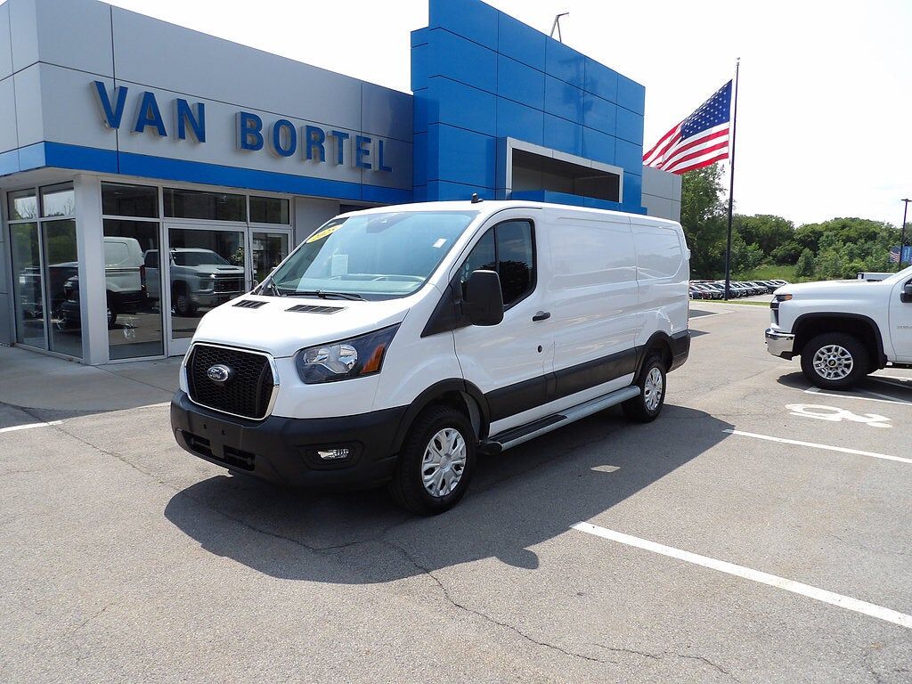 2025 FORD Transit