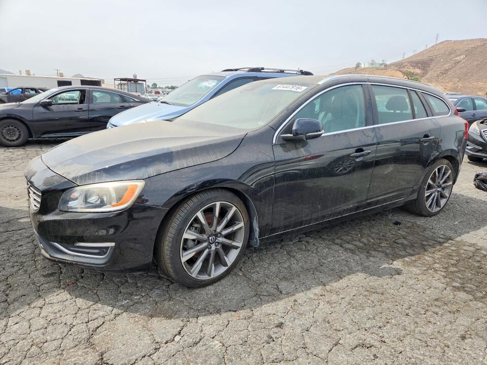2015 VOLVO V60