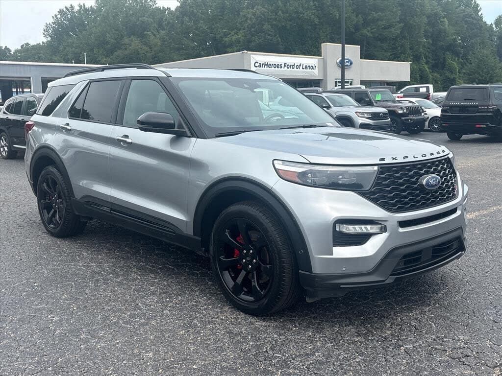 2023 FORD Explorer