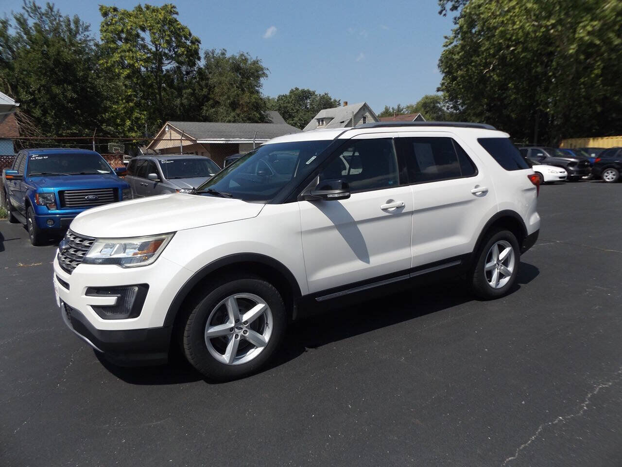 2016 FORD Explorer