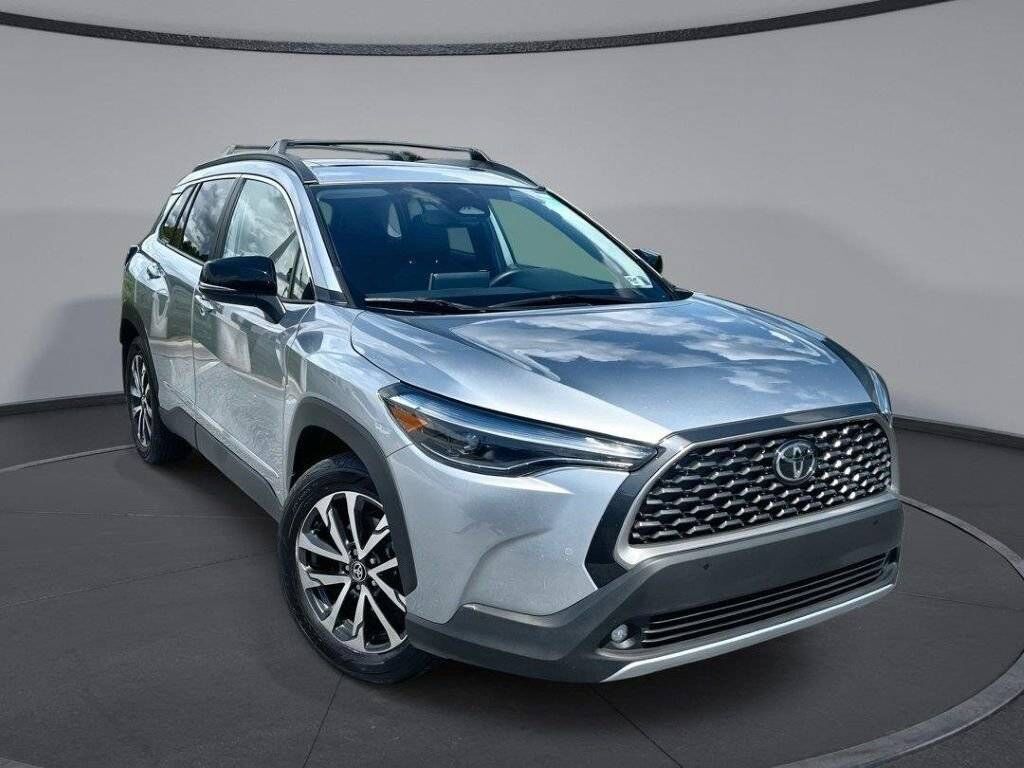 2025 TOYOTA COROLLA