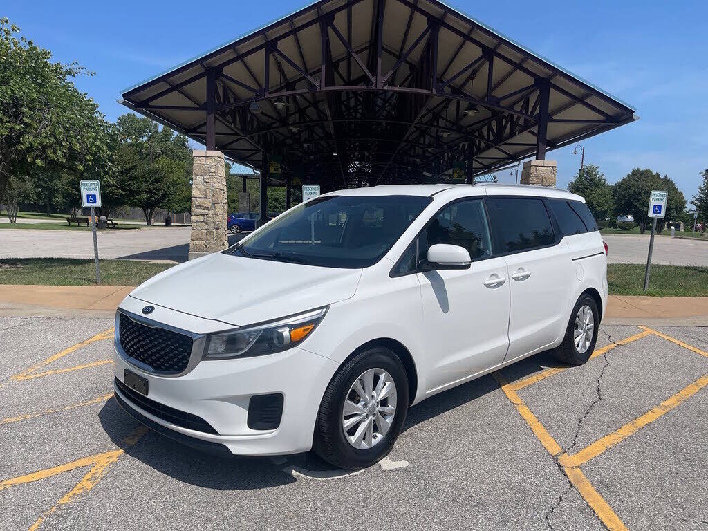 2015 KIA Sedona