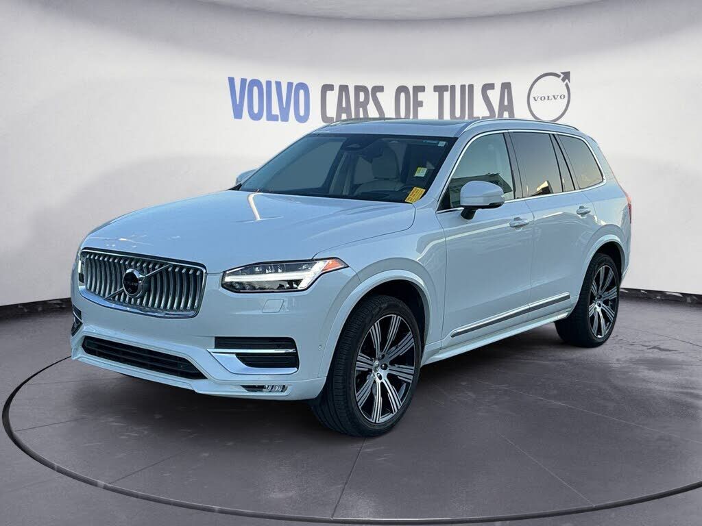 2023 VOLVO XC90