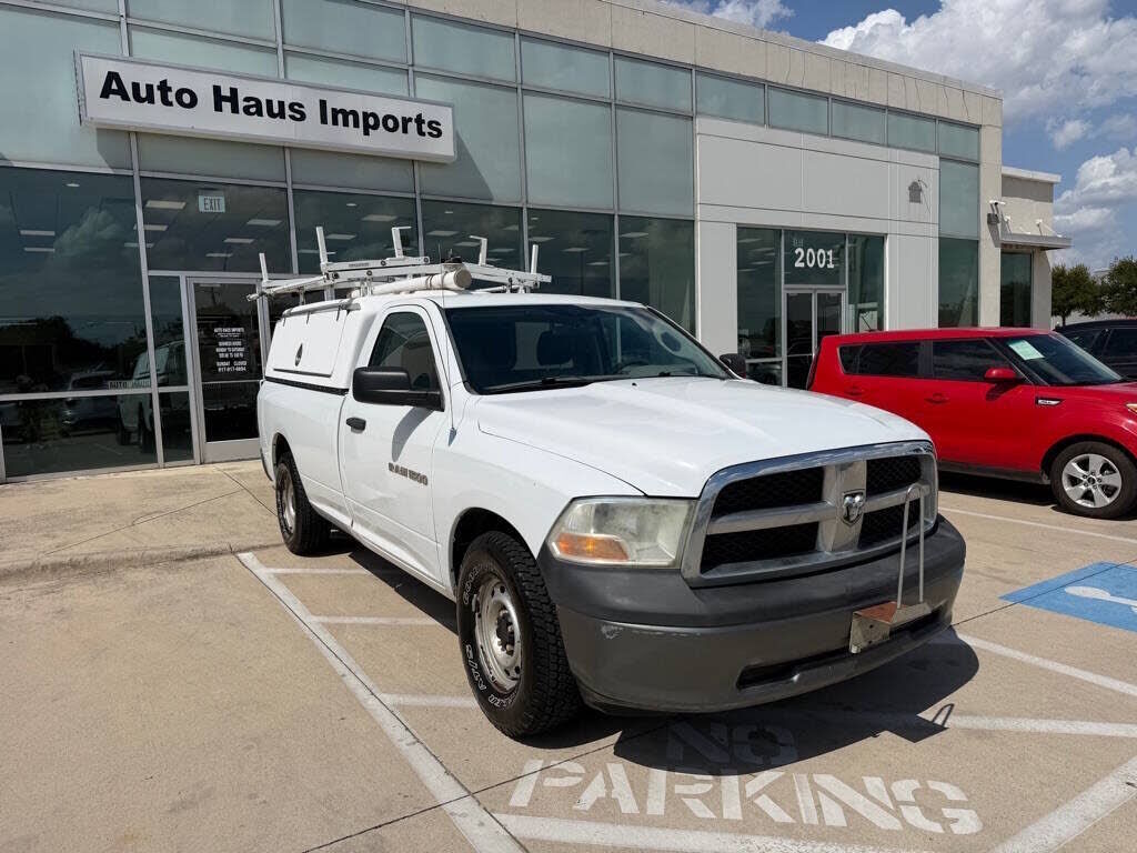 2011 DODGE Ram