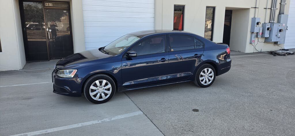 2011 VOLKSWAGEN Jetta