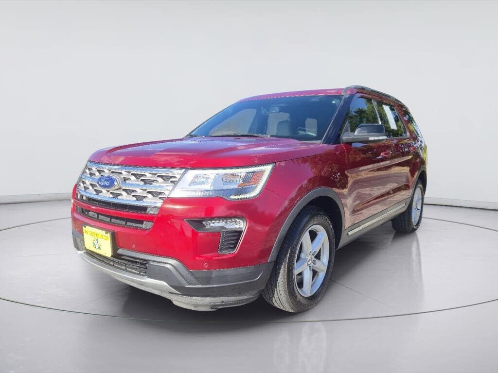 2018 FORD Explorer