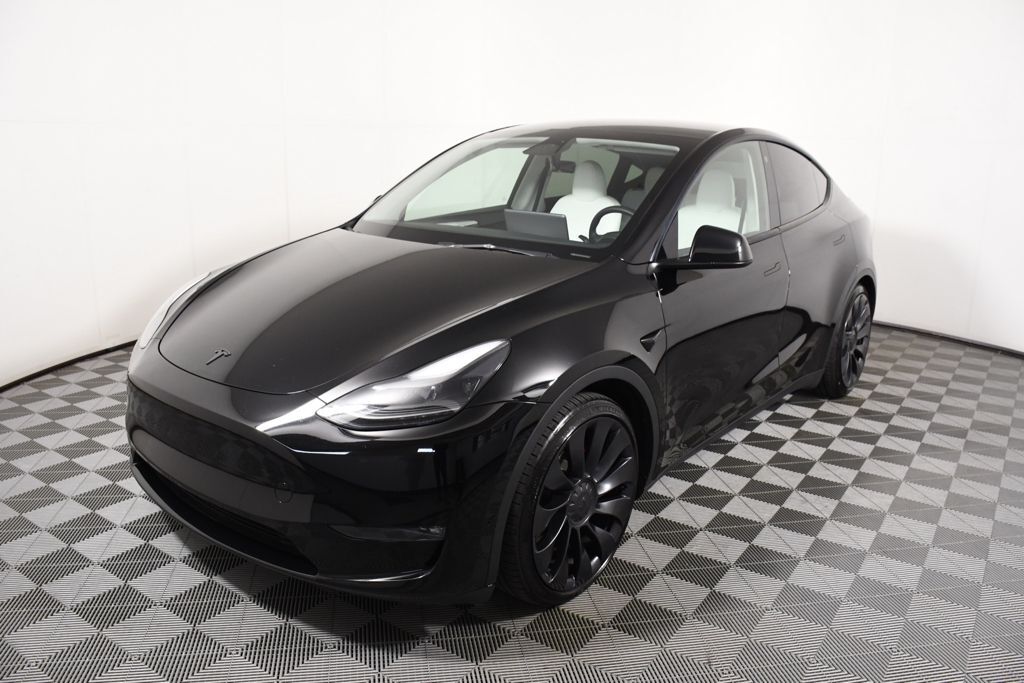 2023 TESLA Model Y