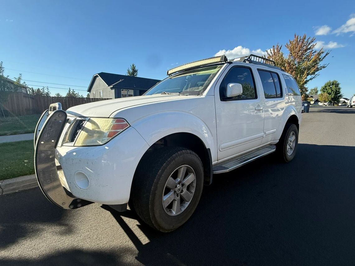 2010 NISSAN Pathfinder