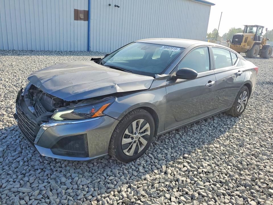2024 NISSAN Altima