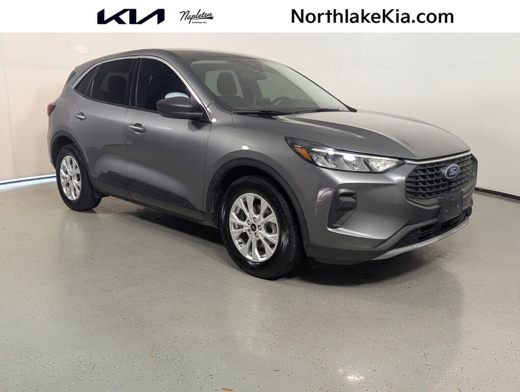 2023 FORD Escape