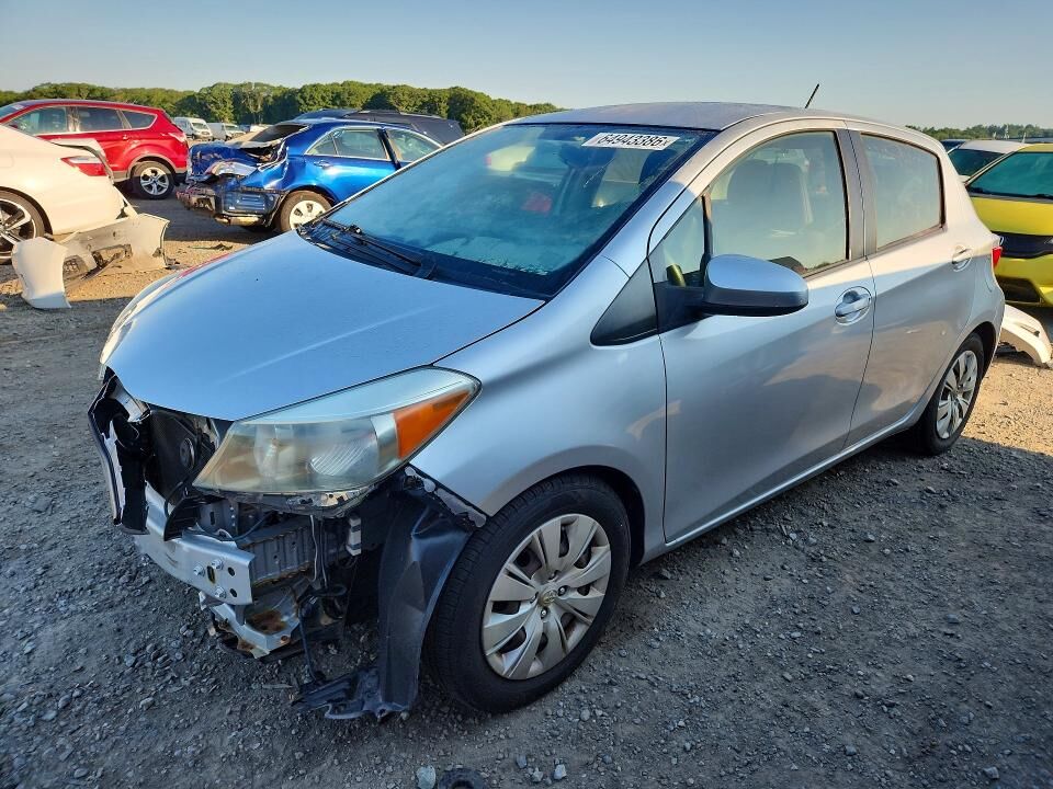 2014 TOYOTA Yaris