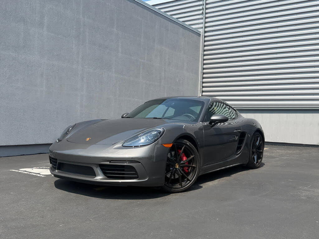 2025 PORSCHE 718