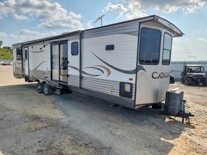 2014 FOREST RIVER Catalina