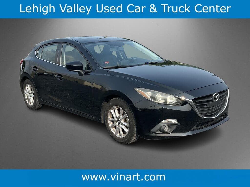 2016 MAZDA Mazda3