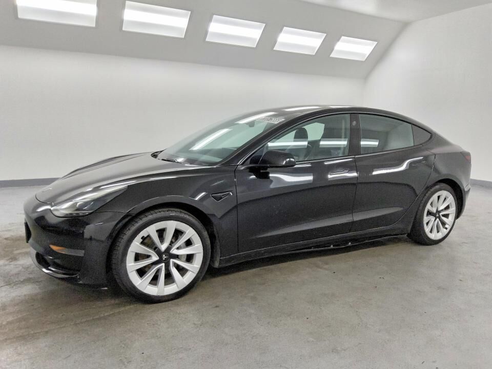 2022 TESLA Model 3