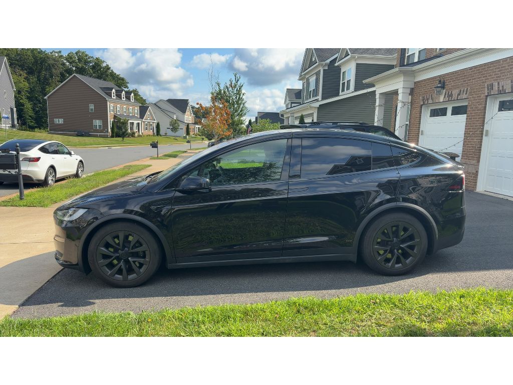 2023 TESLA Model X