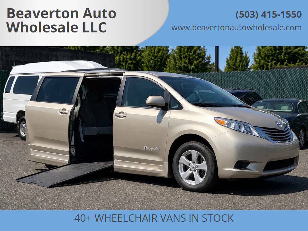 2015 TOYOTA Sienna