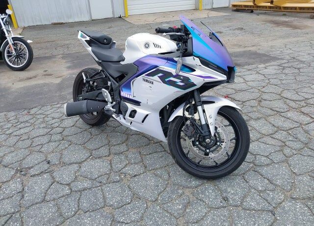 2025 YAMAHA YZF