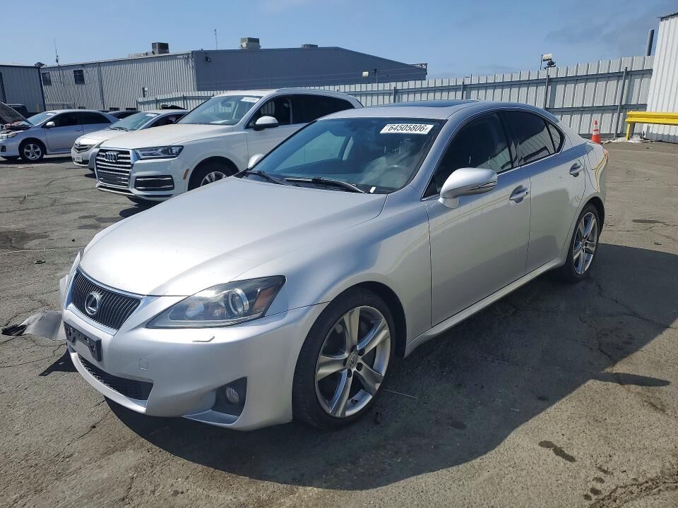 2011 LEXUS IS
