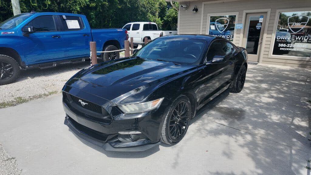 2017 FORD Mustang