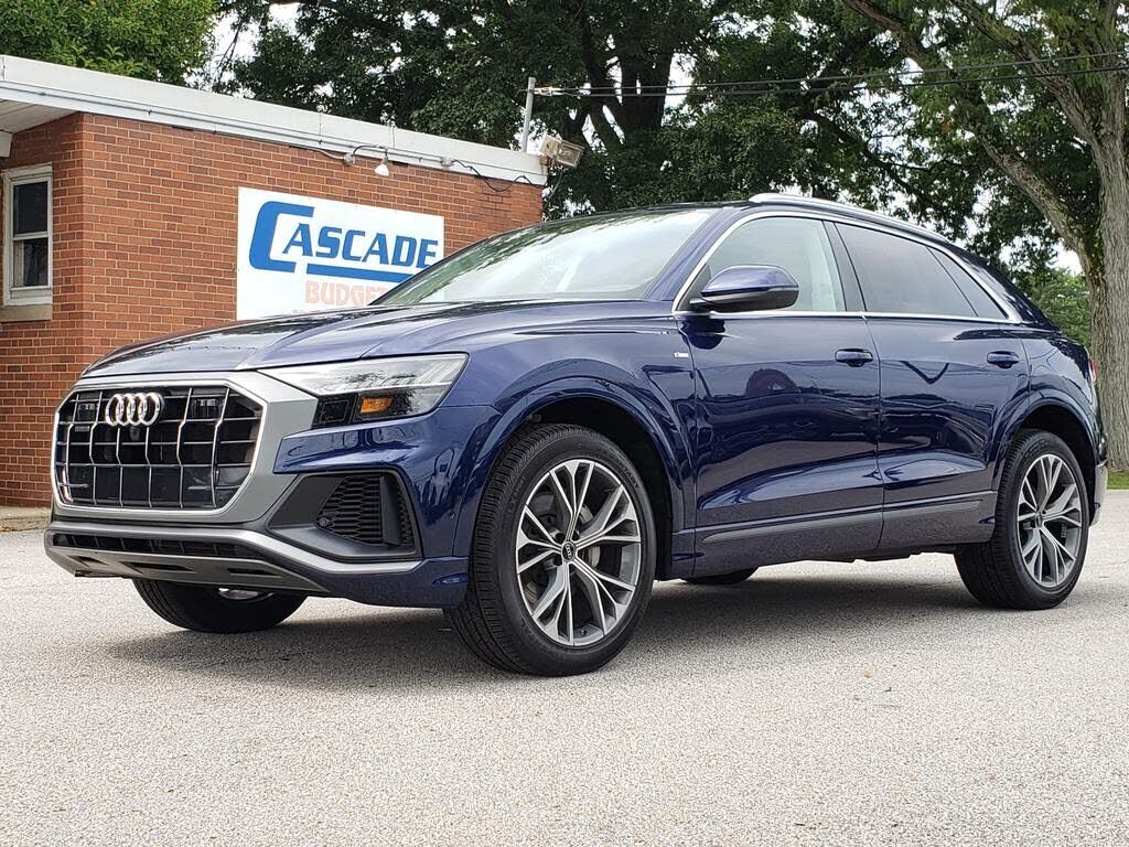 2023 AUDI Q8