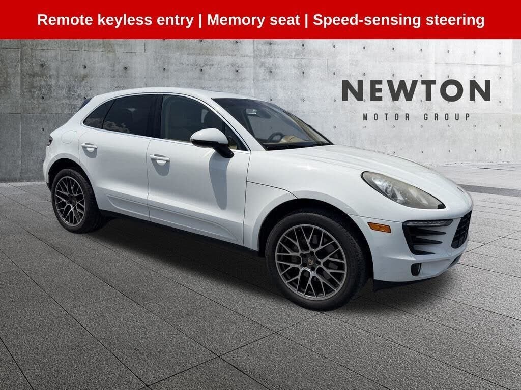 2015 PORSCHE Macan