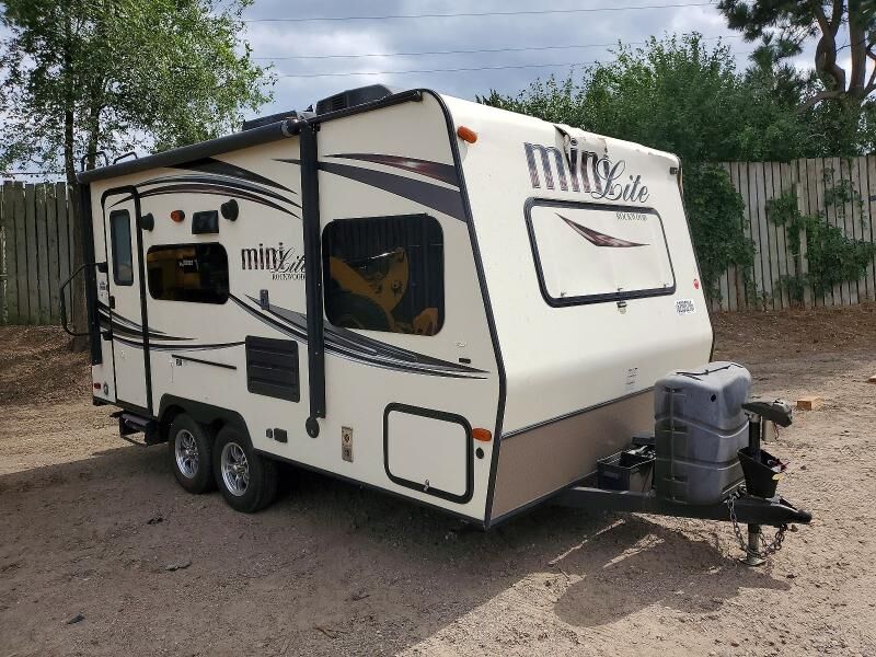 2016 FOREST RIVER Real-lite / Rockwood Lite Weight Trailers