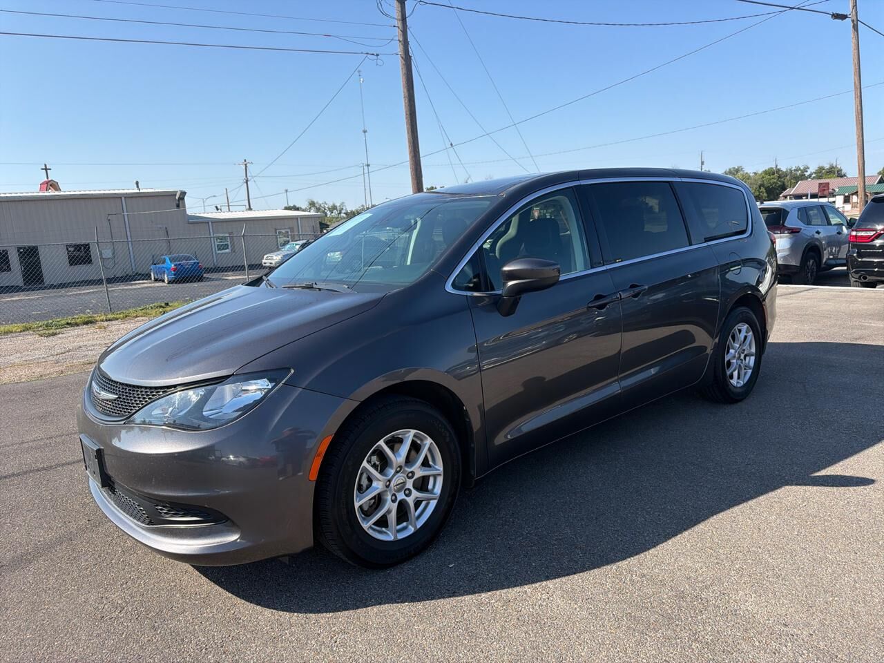 2023 CHRYSLER Voyager