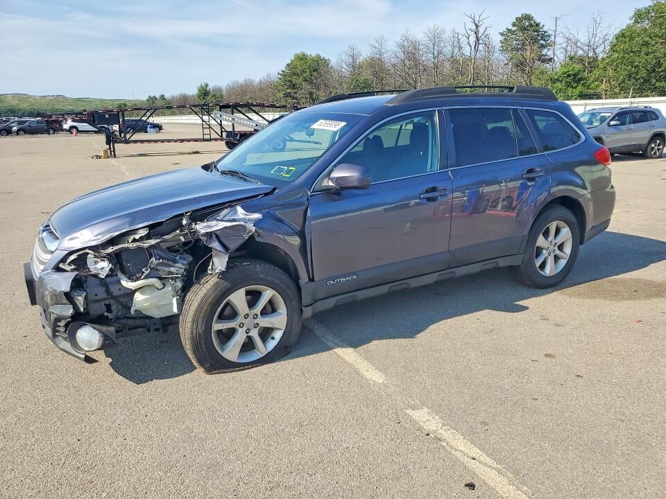 2014 SUBARU Outback