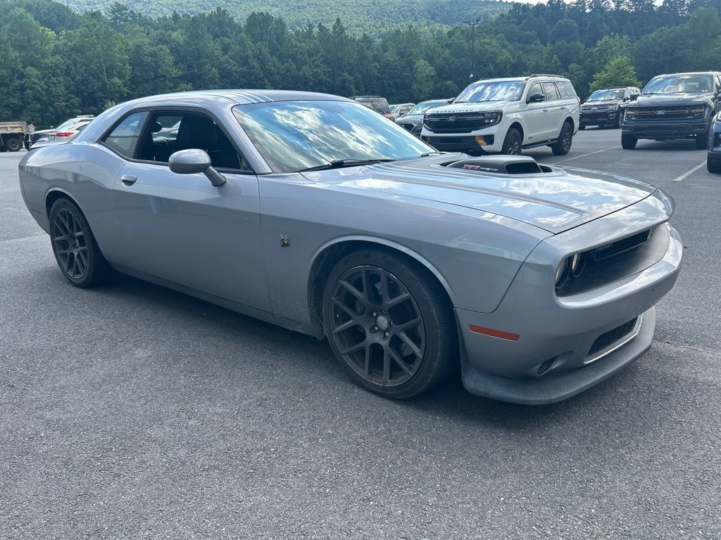2016 DODGE Challenger
