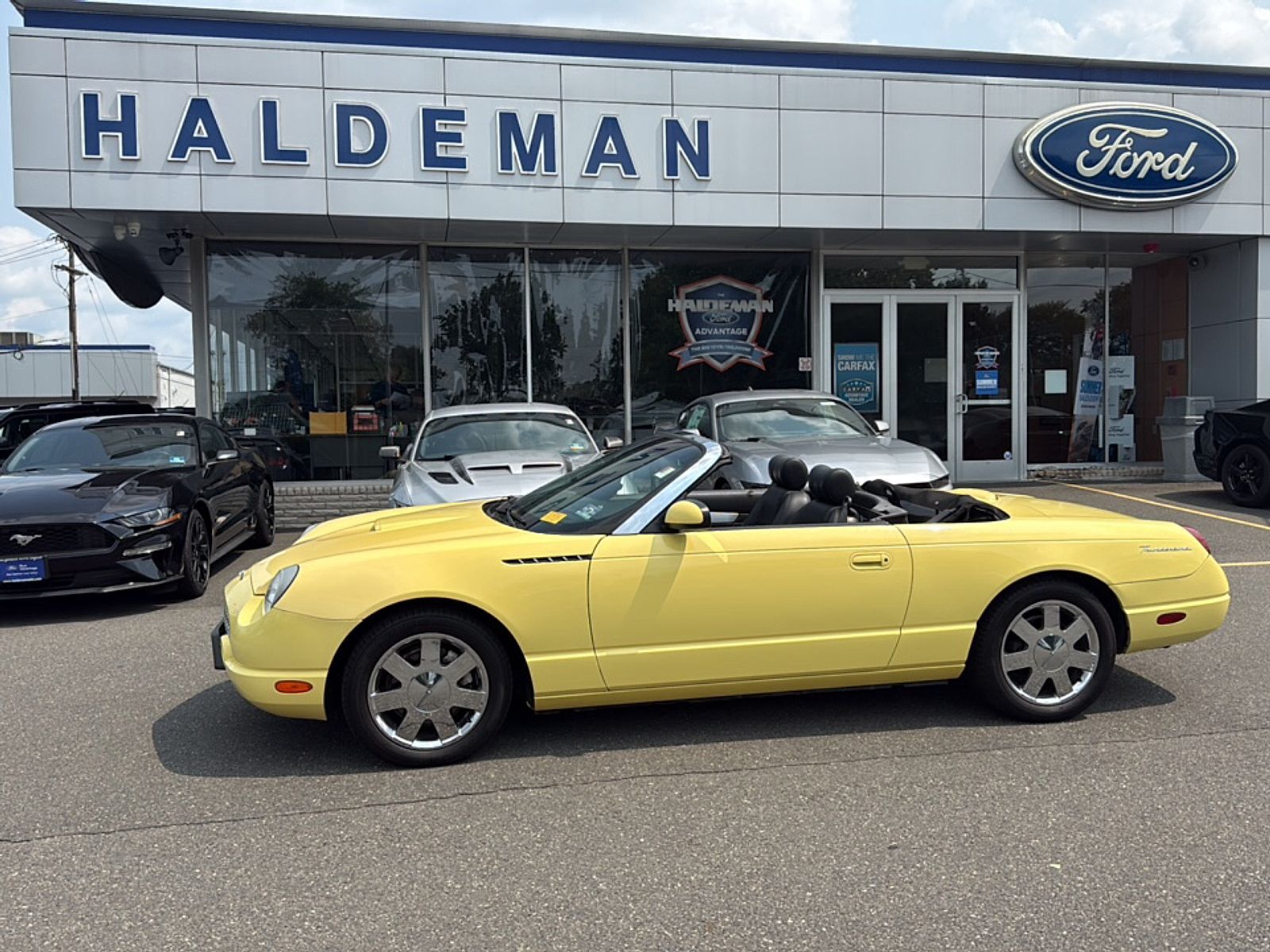 2002 FORD Thunderbird