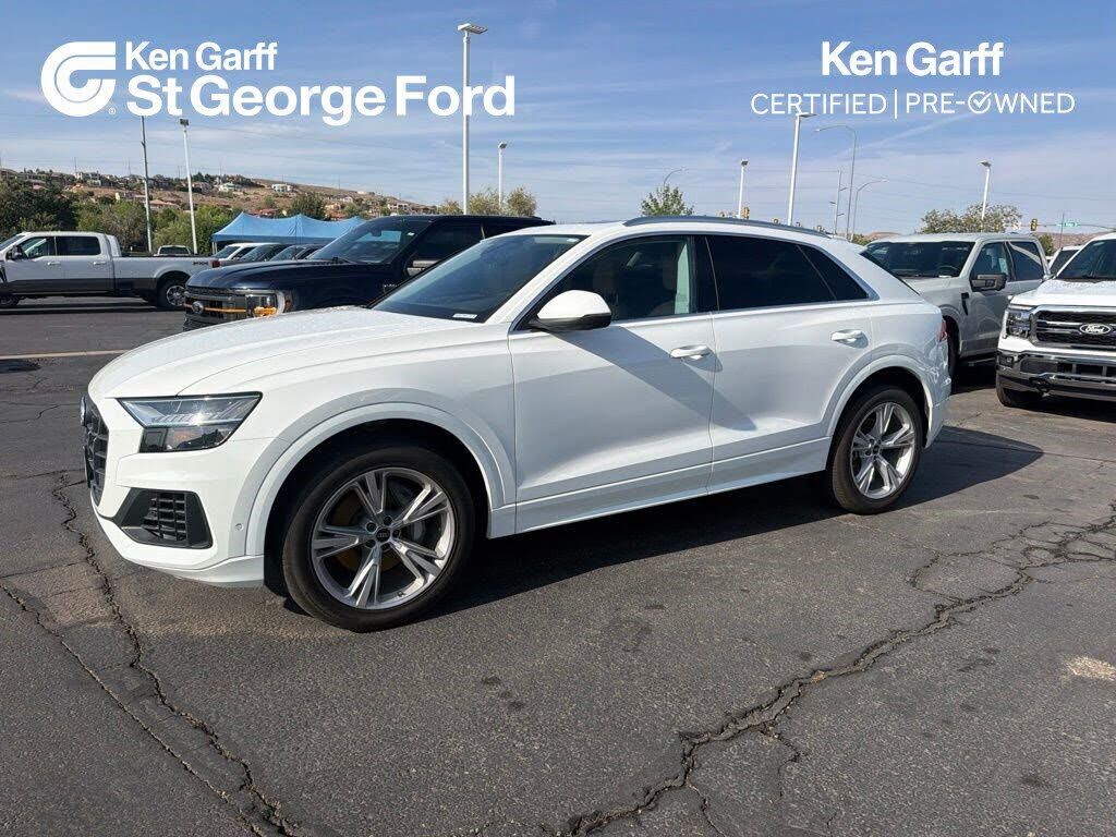 2023 AUDI Q8
