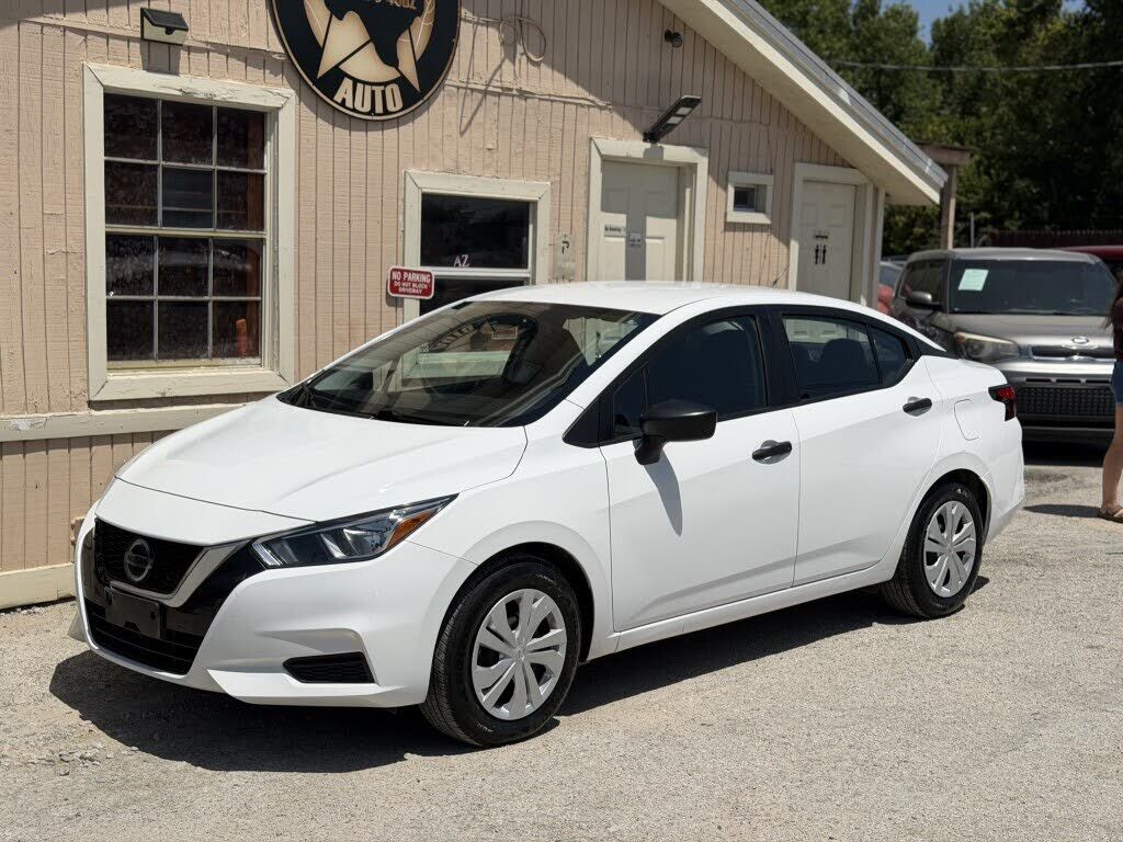 2022 NISSAN Versa