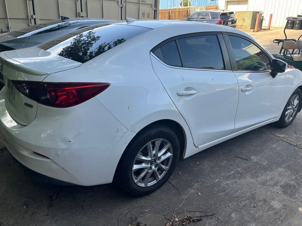 2015 MAZDA Mazda3
