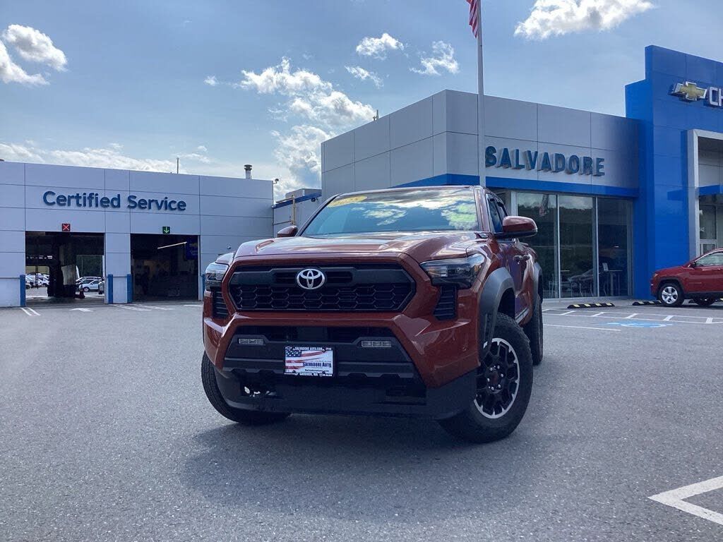 2025 TOYOTA Tacoma