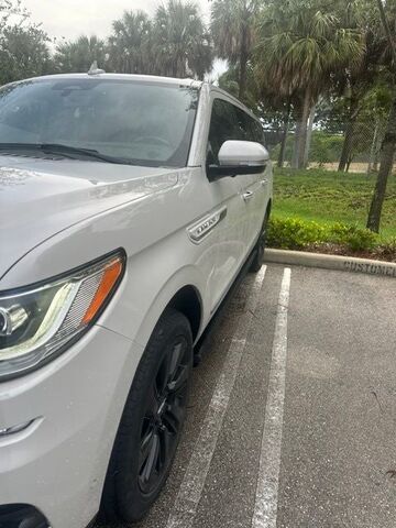 2022 LINCOLN Navigator L