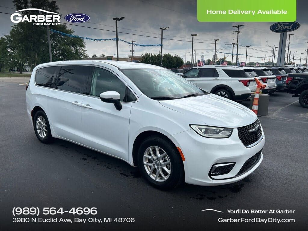 2023 CHRYSLER Pacifica