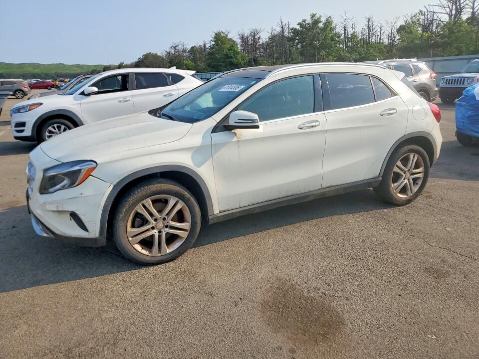 2016 MERCEDES-BENZ GLA-Class