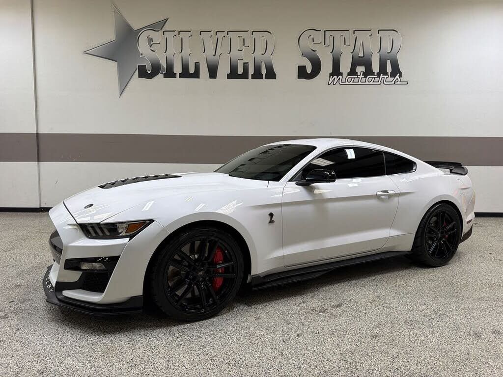 2020 FORD Mustang