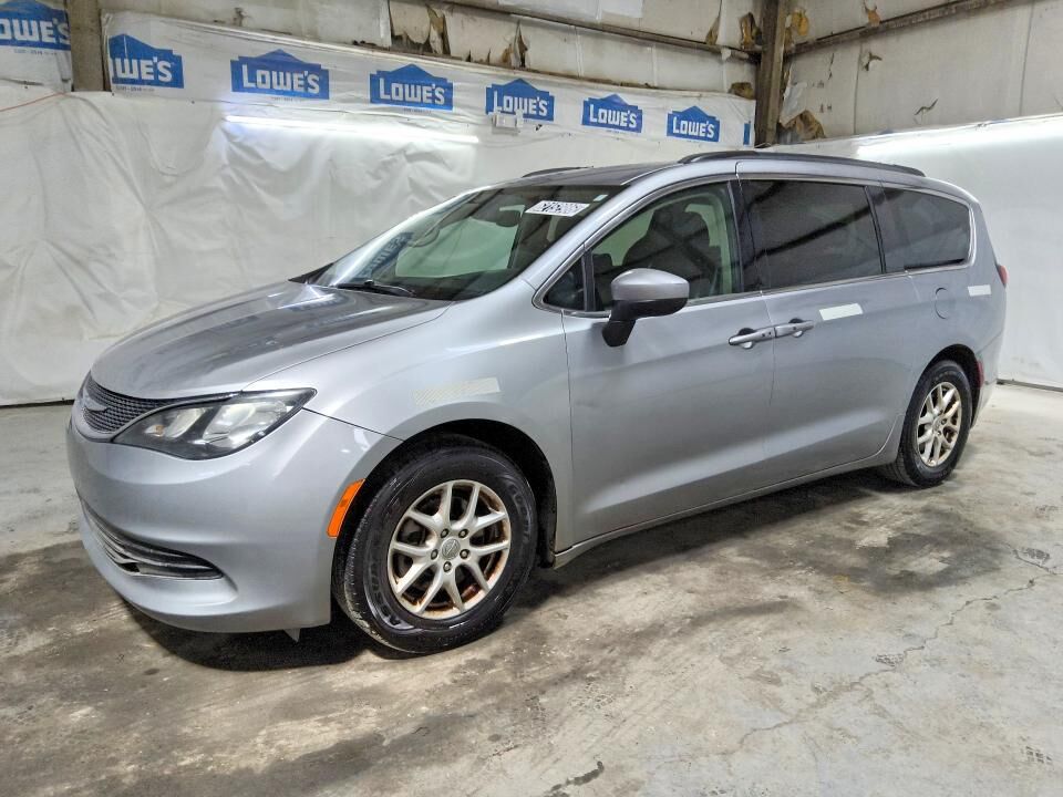 2020 CHRYSLER Voyager
