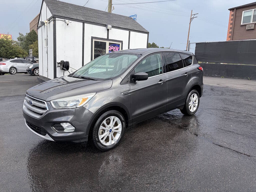 2017 FORD Escape