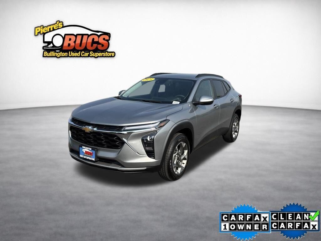 2025 CHEVROLET Trax
